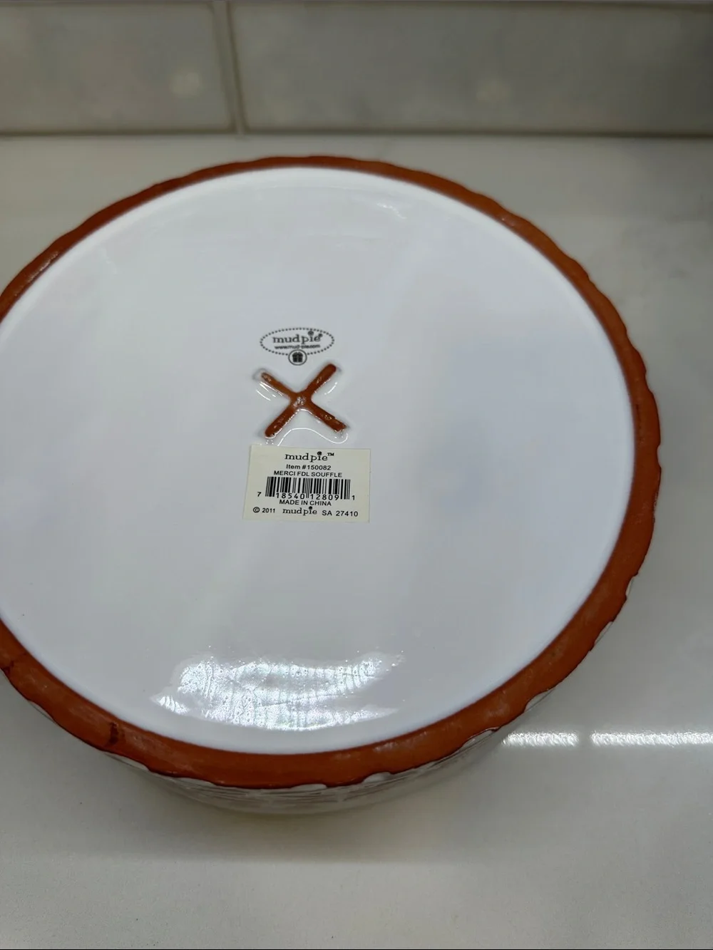Mud Pie 9” White Soufflé Baking Dish Fleur de Lis Stoneware Never Used